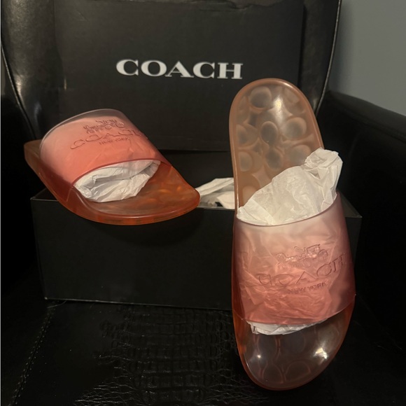 Coach slides New in Box - Picture 2 of 2